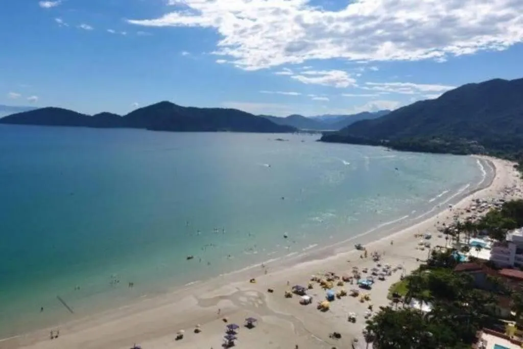 Maravilhoso apartamento pe na areia-1